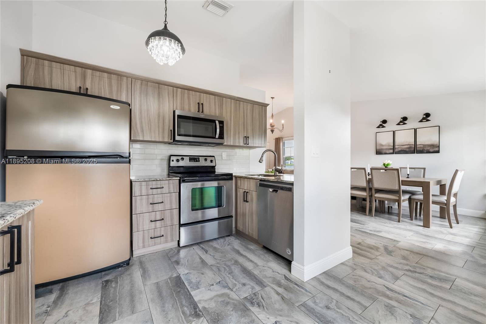 VILLAS OF DEERWOOD REPLAT - Residential