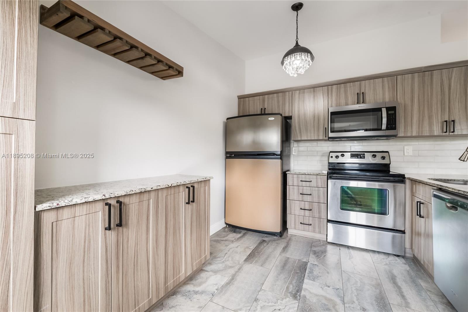 VILLAS OF DEERWOOD REPLAT - Residential