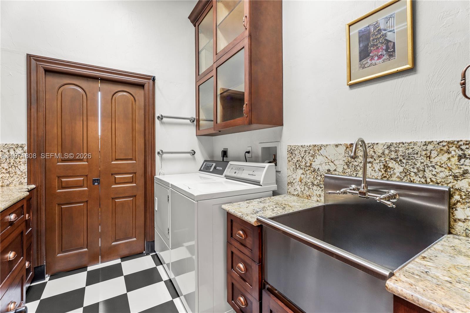 CAMNER GABLES 1ST ADDN - Residential