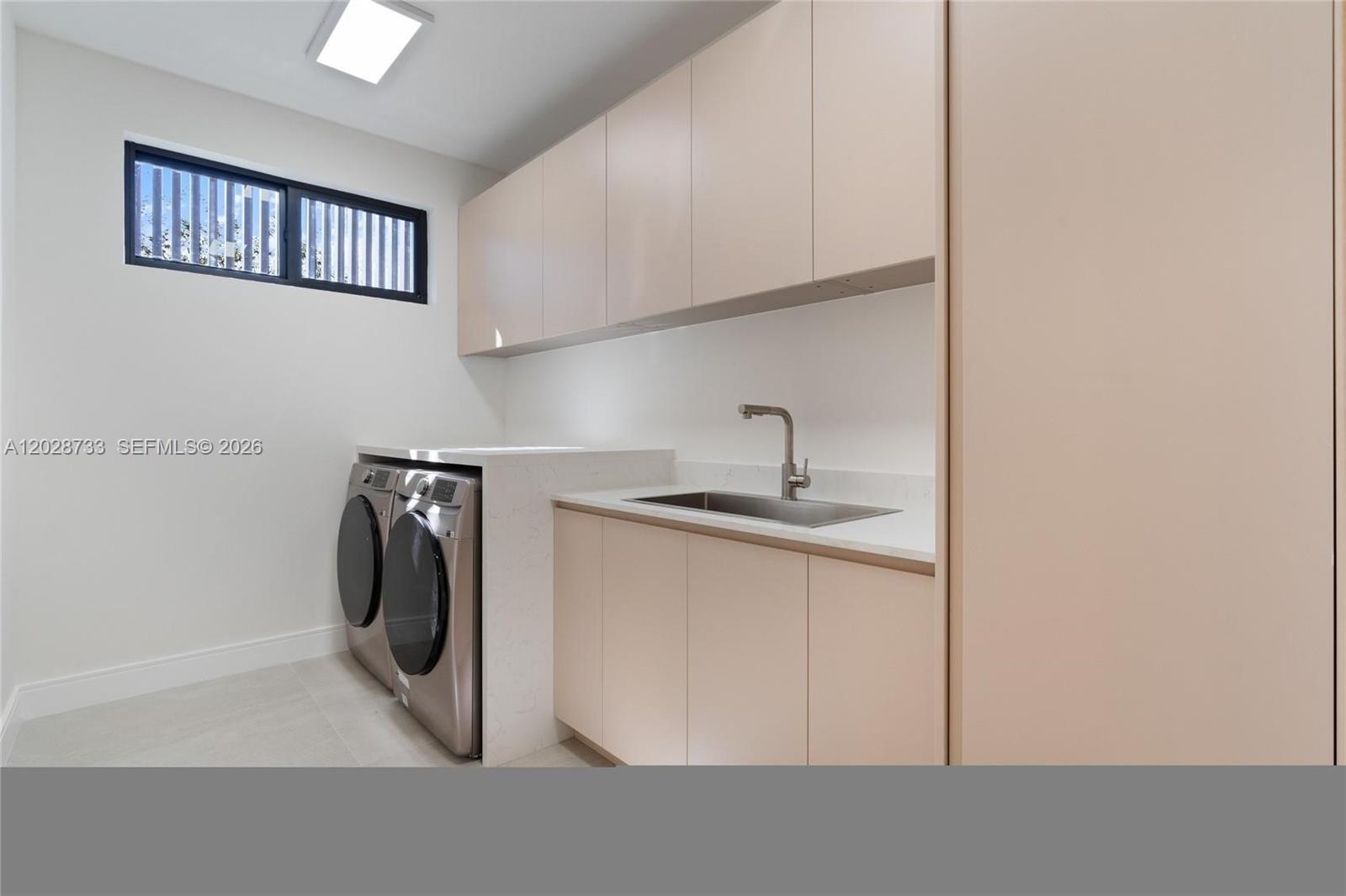 RIO VISTA ISLES - Residential Income