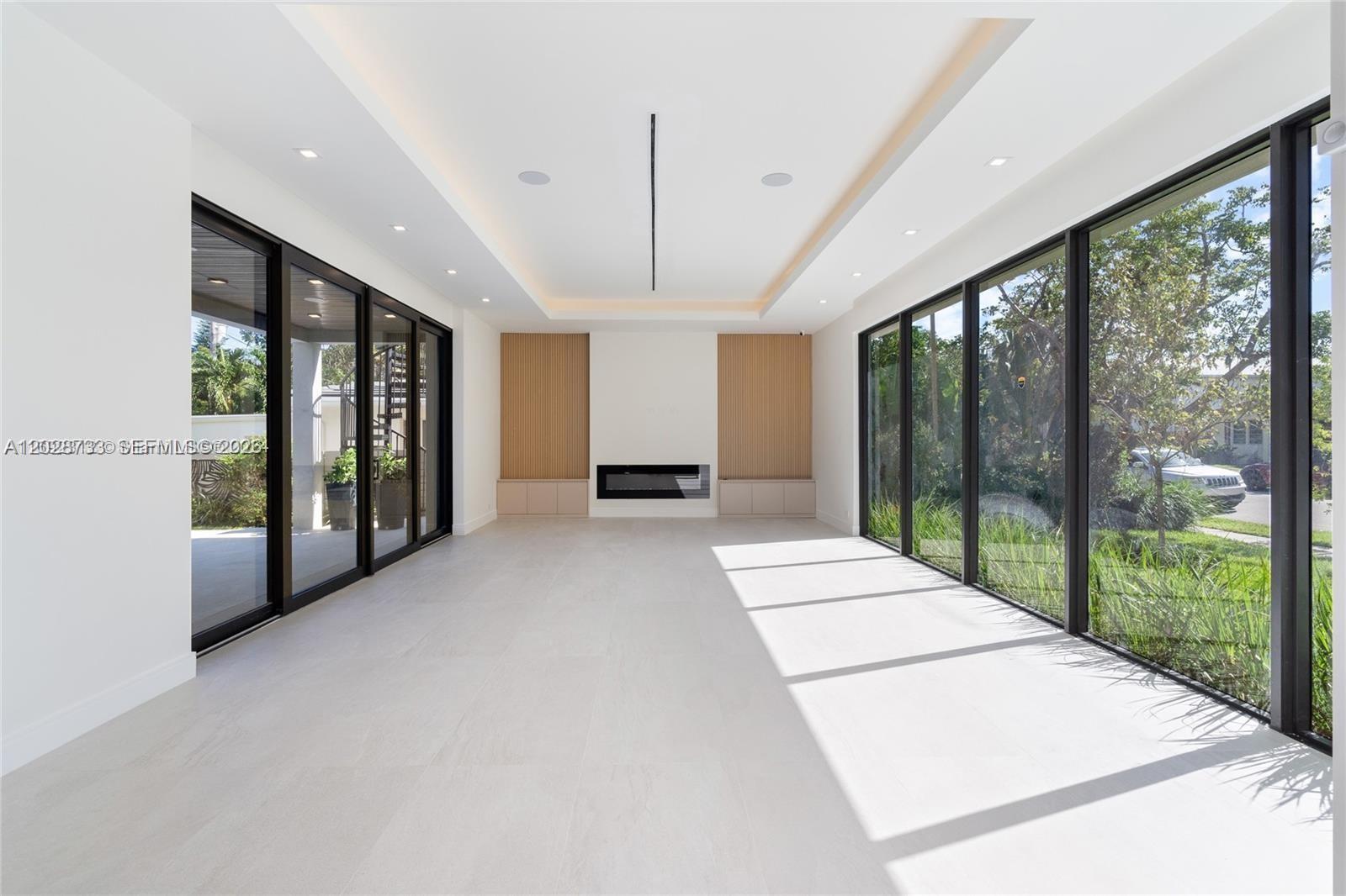 RIO VISTA ISLES - Residential Income