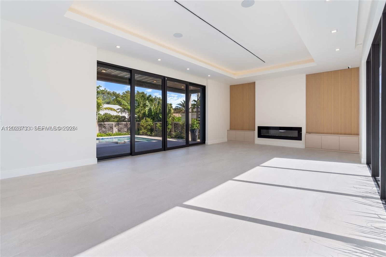 RIO VISTA ISLES - Residential Income