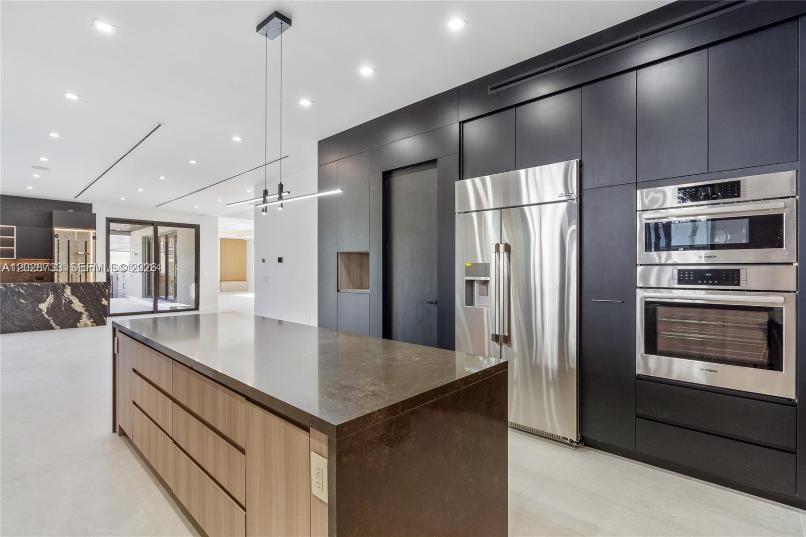 RIO VISTA ISLES - Residential Income
