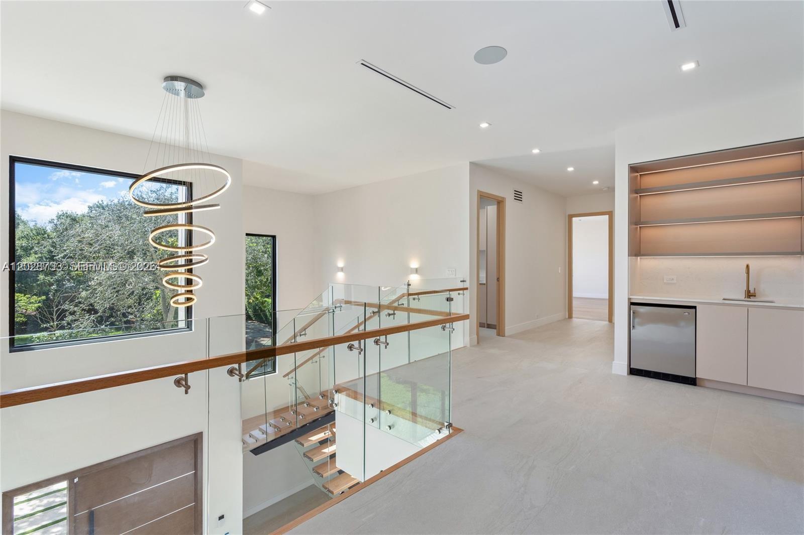 RIO VISTA ISLES - Residential Income