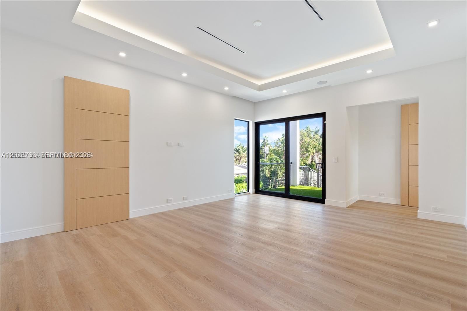 RIO VISTA ISLES - Residential Income