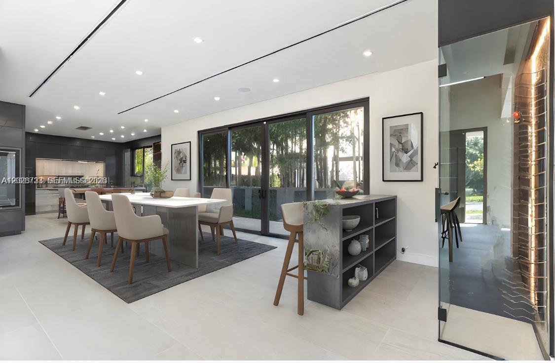 RIO VISTA ISLES - Residential Income