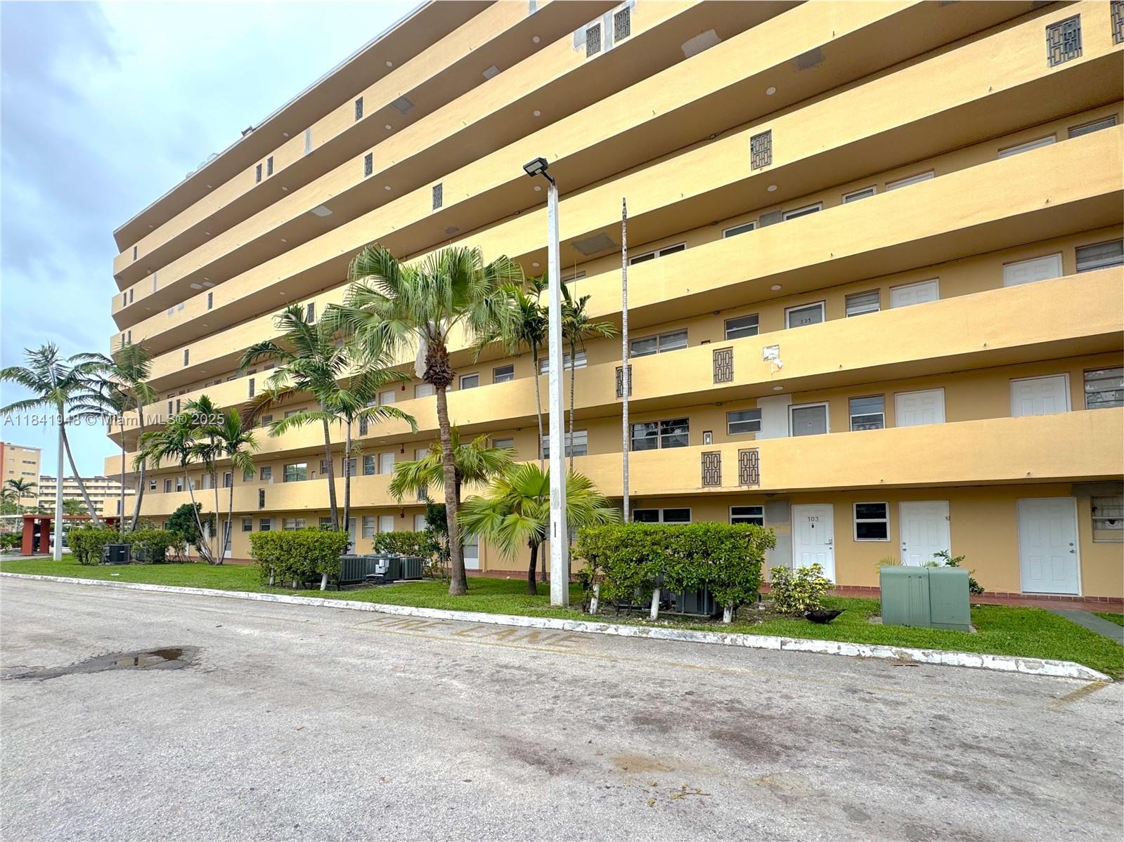 1750 NE 191st St 224-4