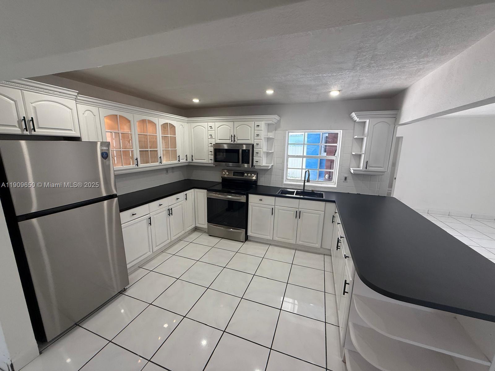 PALM LANE HOMES IN MIRAMA - Residential Lease