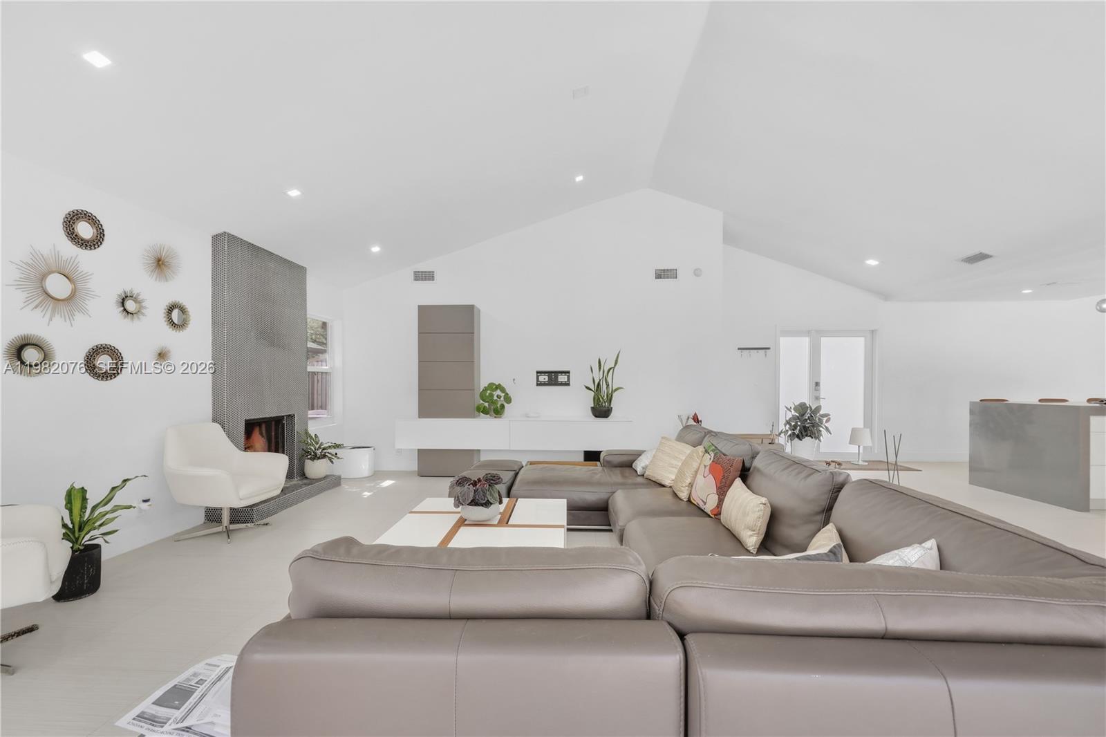 STONEBRIDGE PHASE 1 - Residential