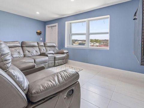 1481 SW 49th Ave Fort Lauderdale FL 33317
