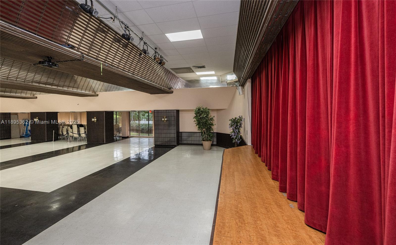 OLYMPUS CONDO - Residential Lease
