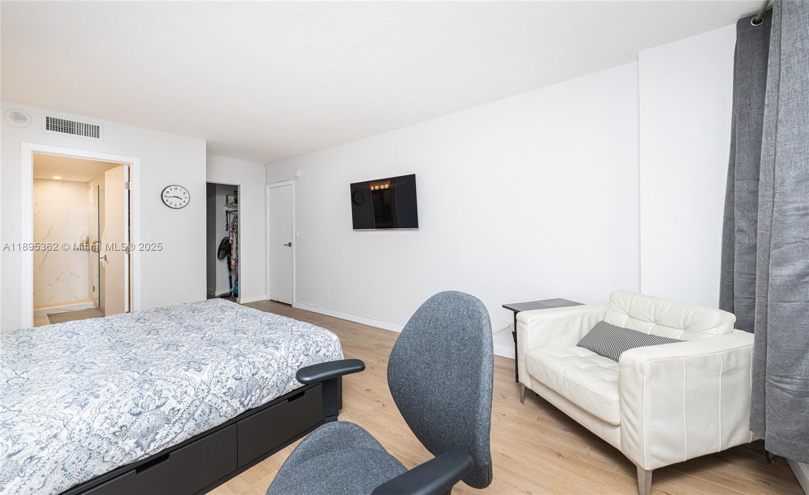 OLYMPUS CONDO - Residential Lease