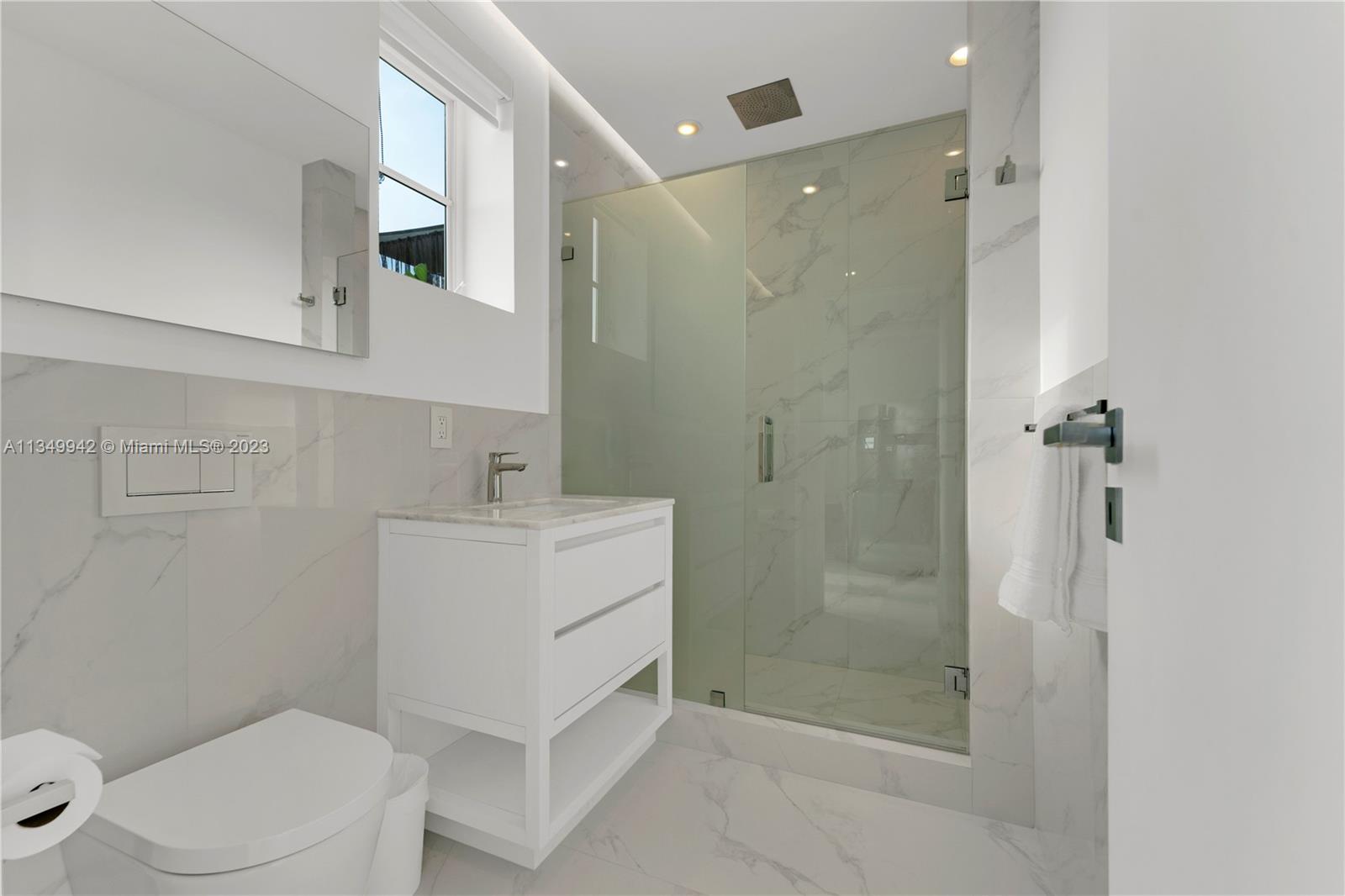 AQUA AT ALLISON ISLAND - Residential