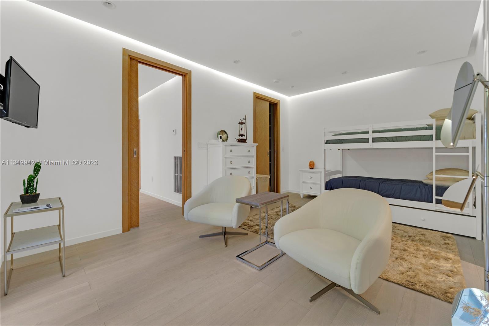 AQUA AT ALLISON ISLAND - Residential