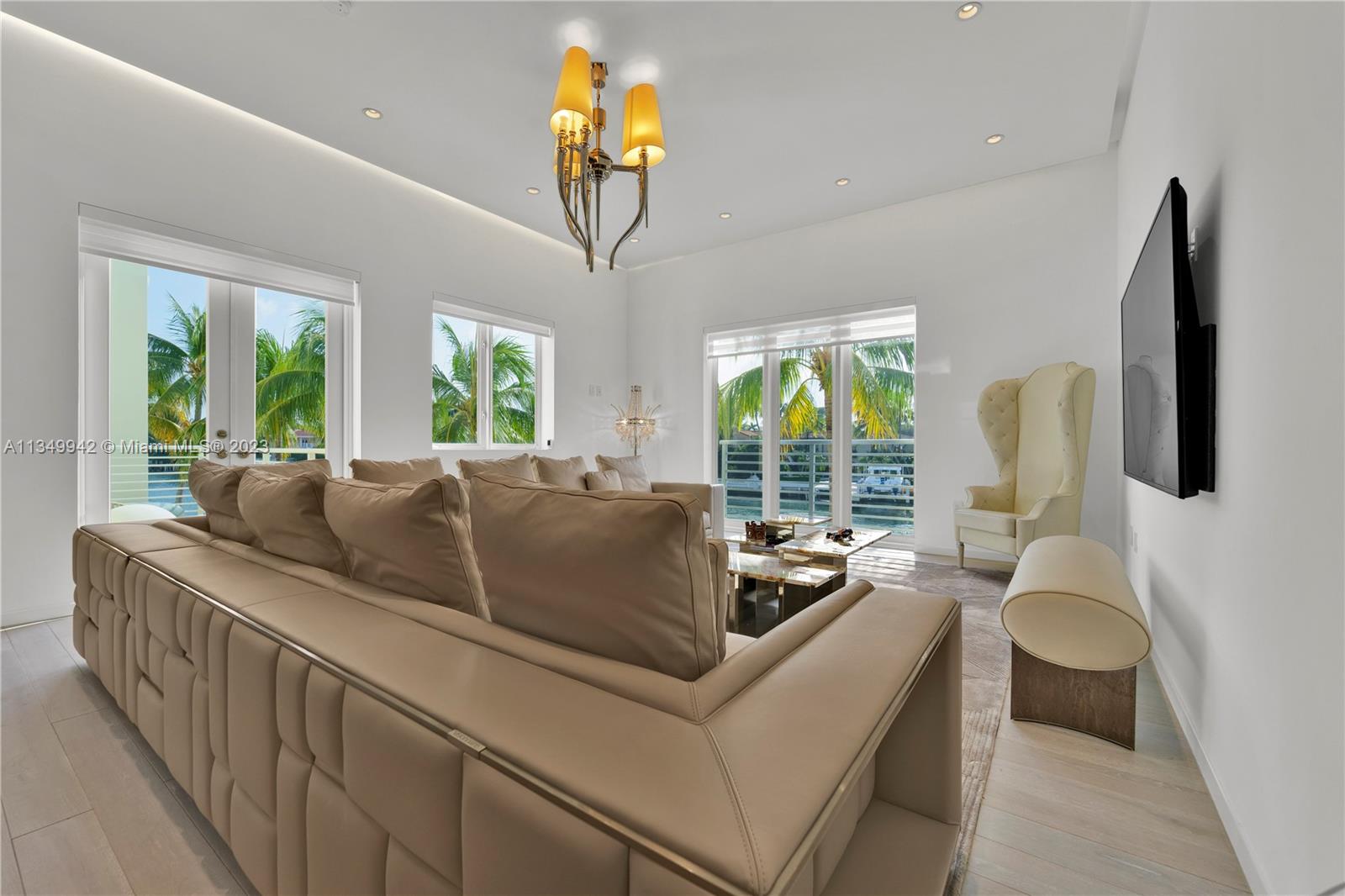 AQUA AT ALLISON ISLAND - Residential