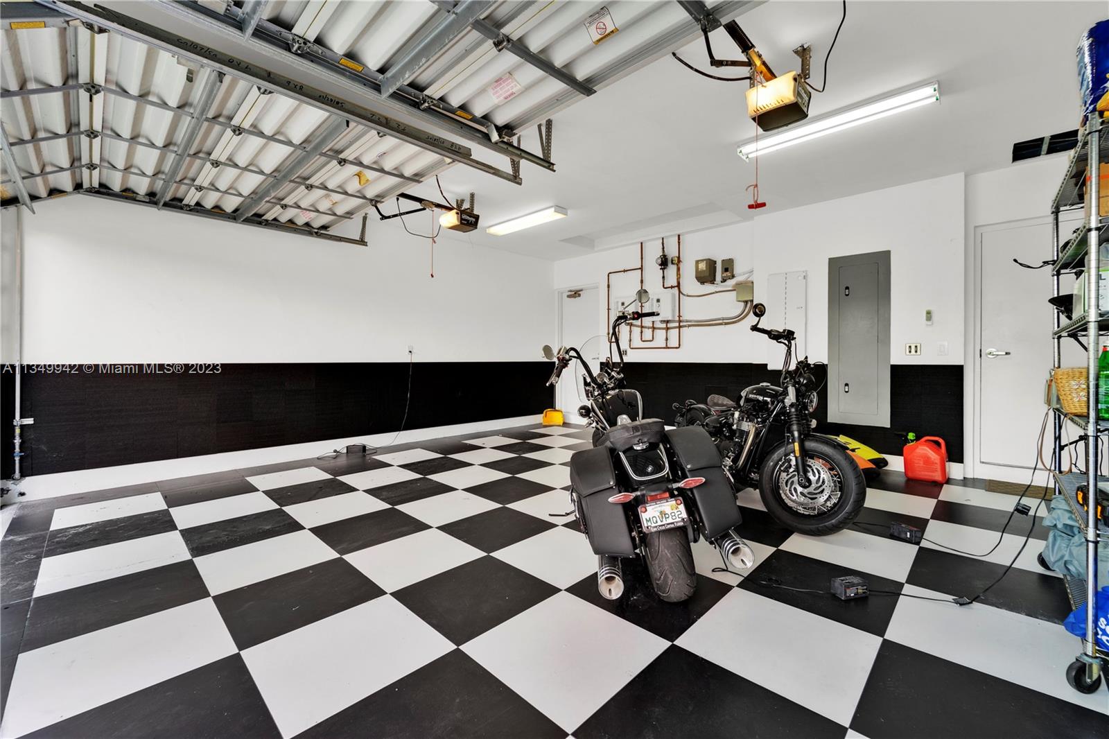 AQUA AT ALLISON ISLAND - Residential