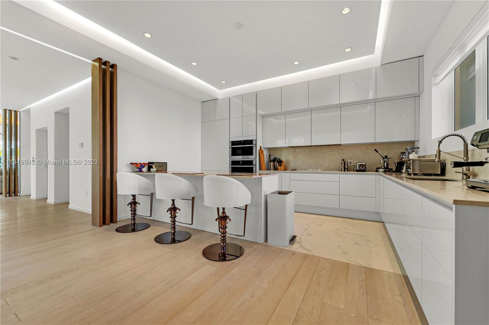 AQUA AT ALLISON ISLAND - Residential