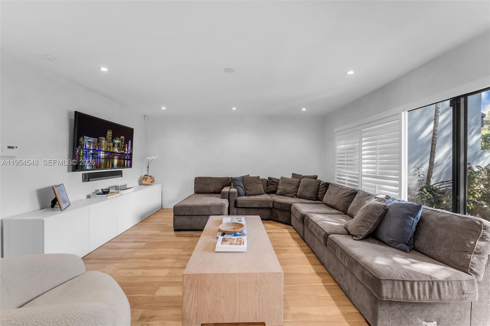 BANYANS OF SOUTH MIAMI CO - Residential