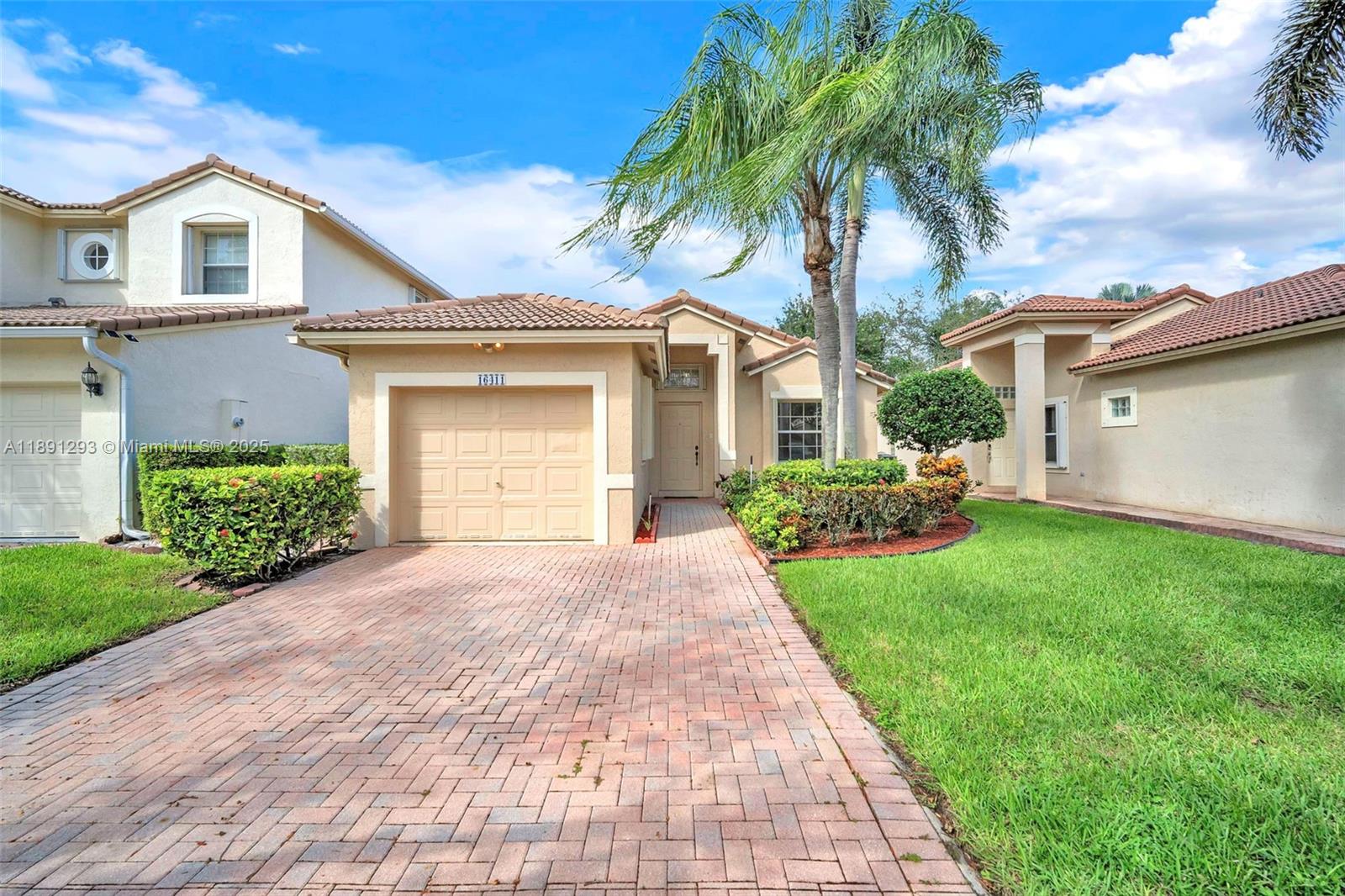 SAPPHIRE SHORES-SAPPHIRE - Residential Lease