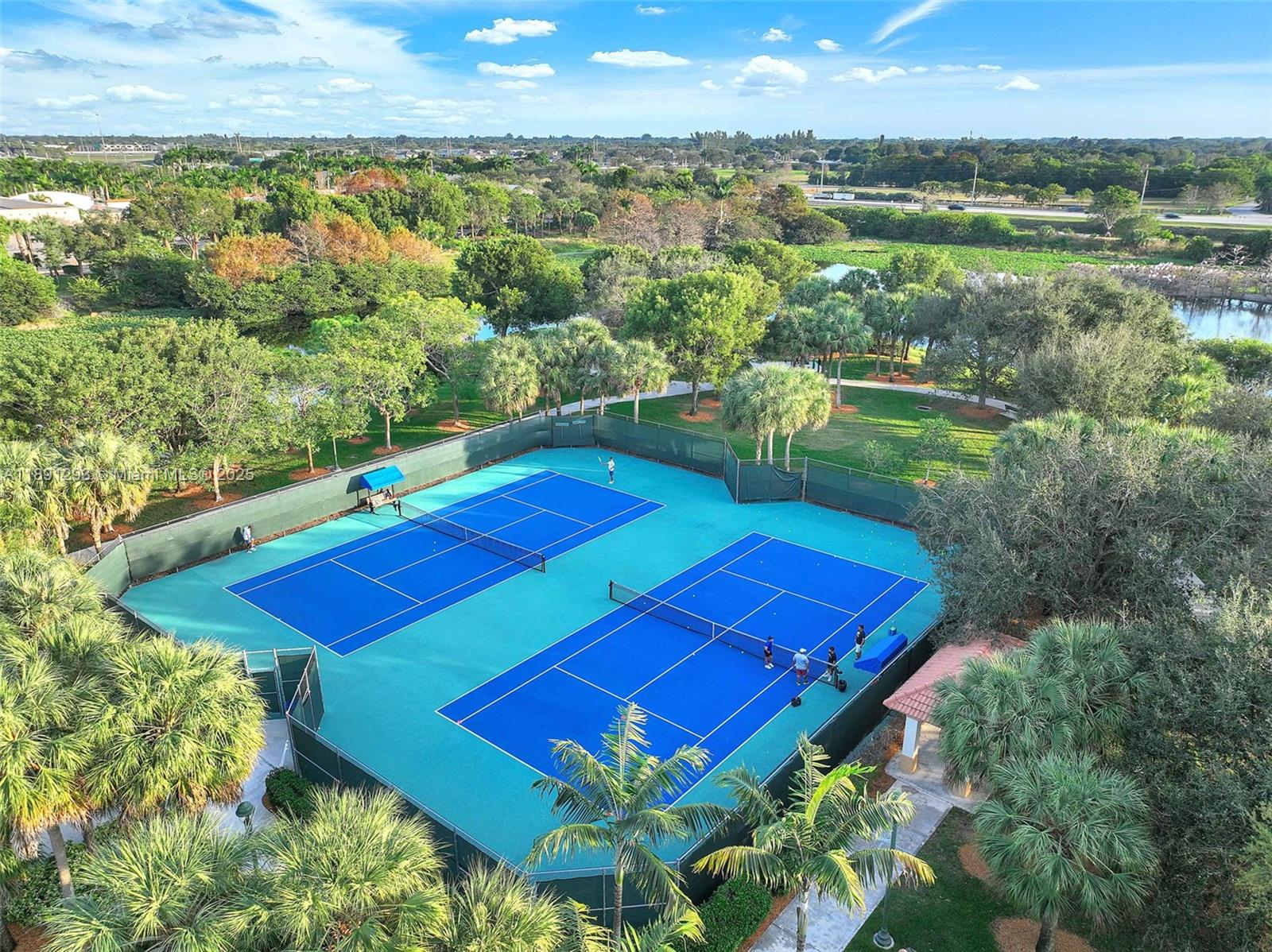 SAPPHIRE SHORES-SAPPHIRE - Residential Lease