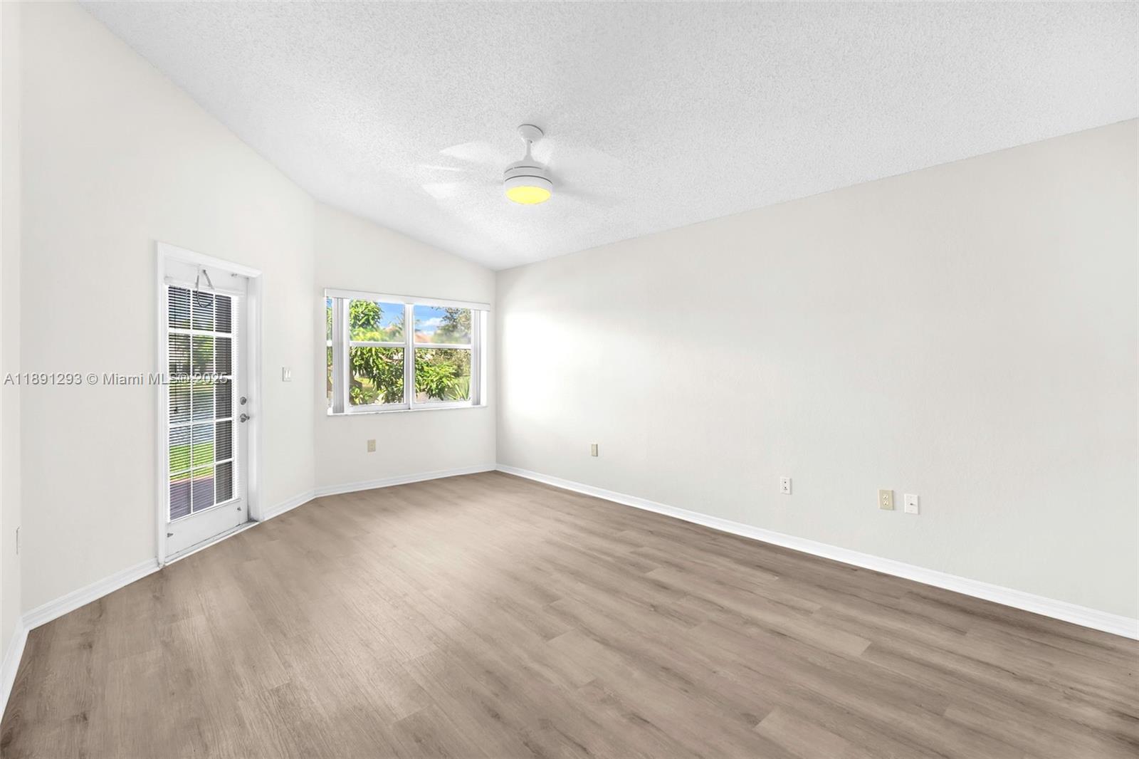 SAPPHIRE SHORES-SAPPHIRE - Residential Lease