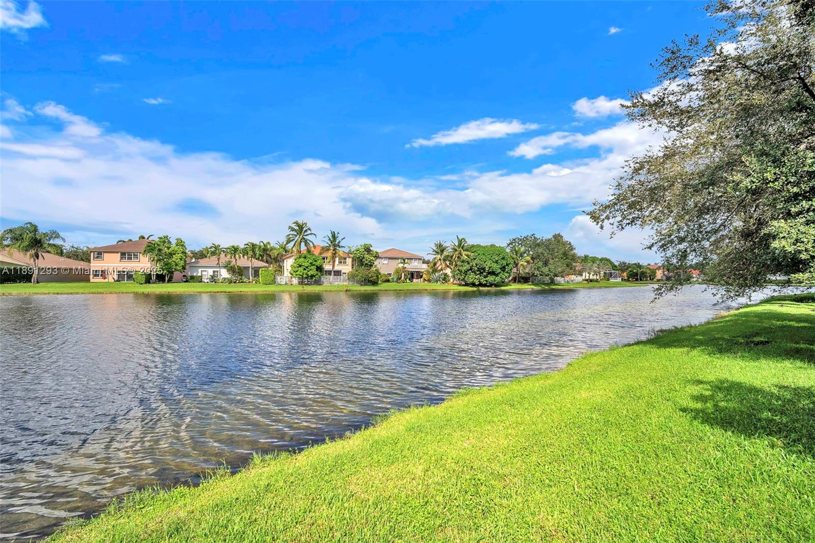 SAPPHIRE SHORES-SAPPHIRE - Residential Lease