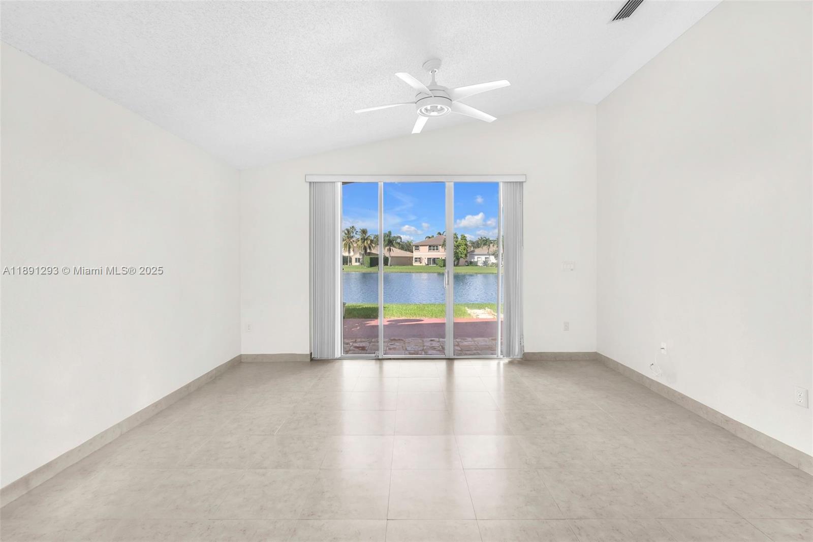 SAPPHIRE SHORES-SAPPHIRE - Residential Lease