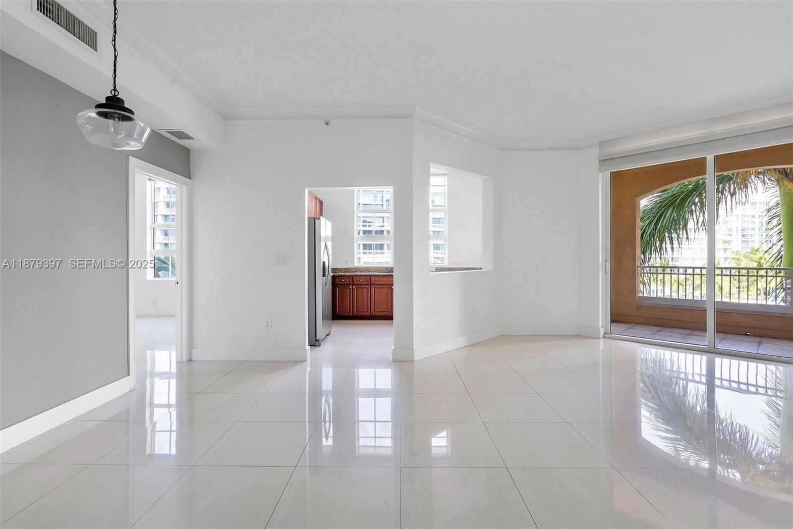 3001 NE 185th St 411