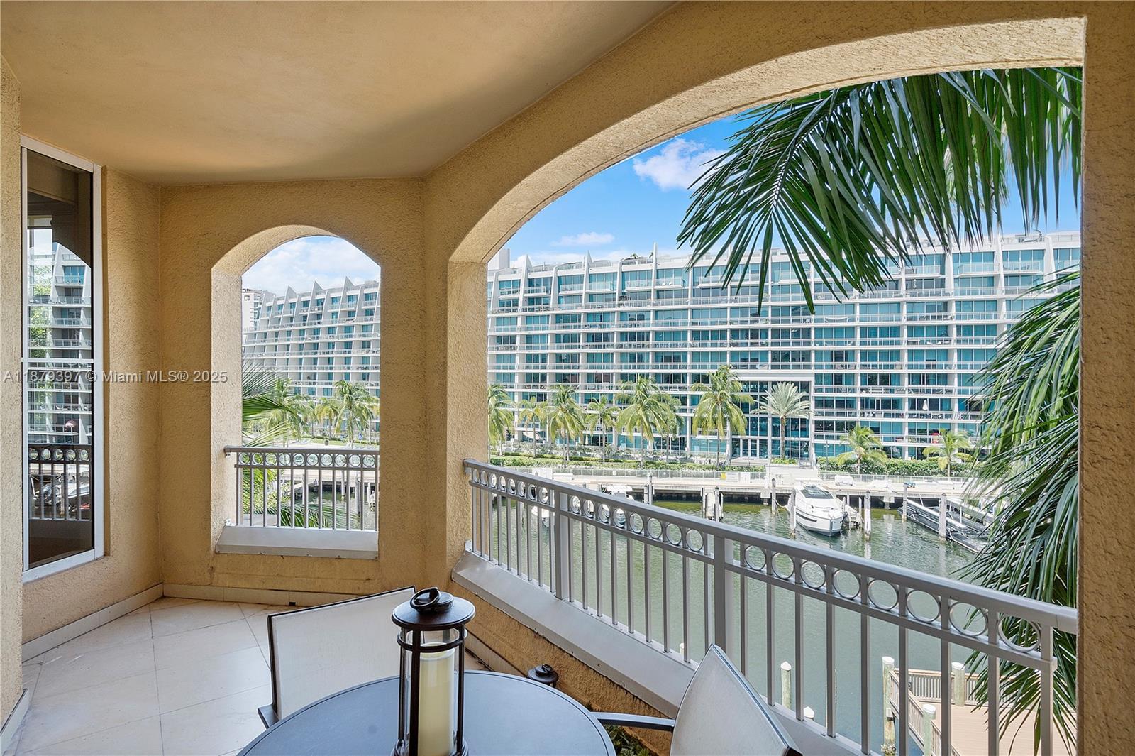 ALAQUA CONDO - Residential