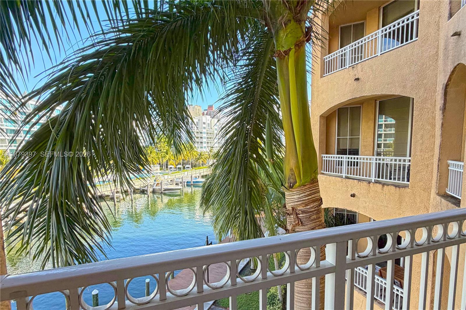 ALAQUA CONDO - Residential