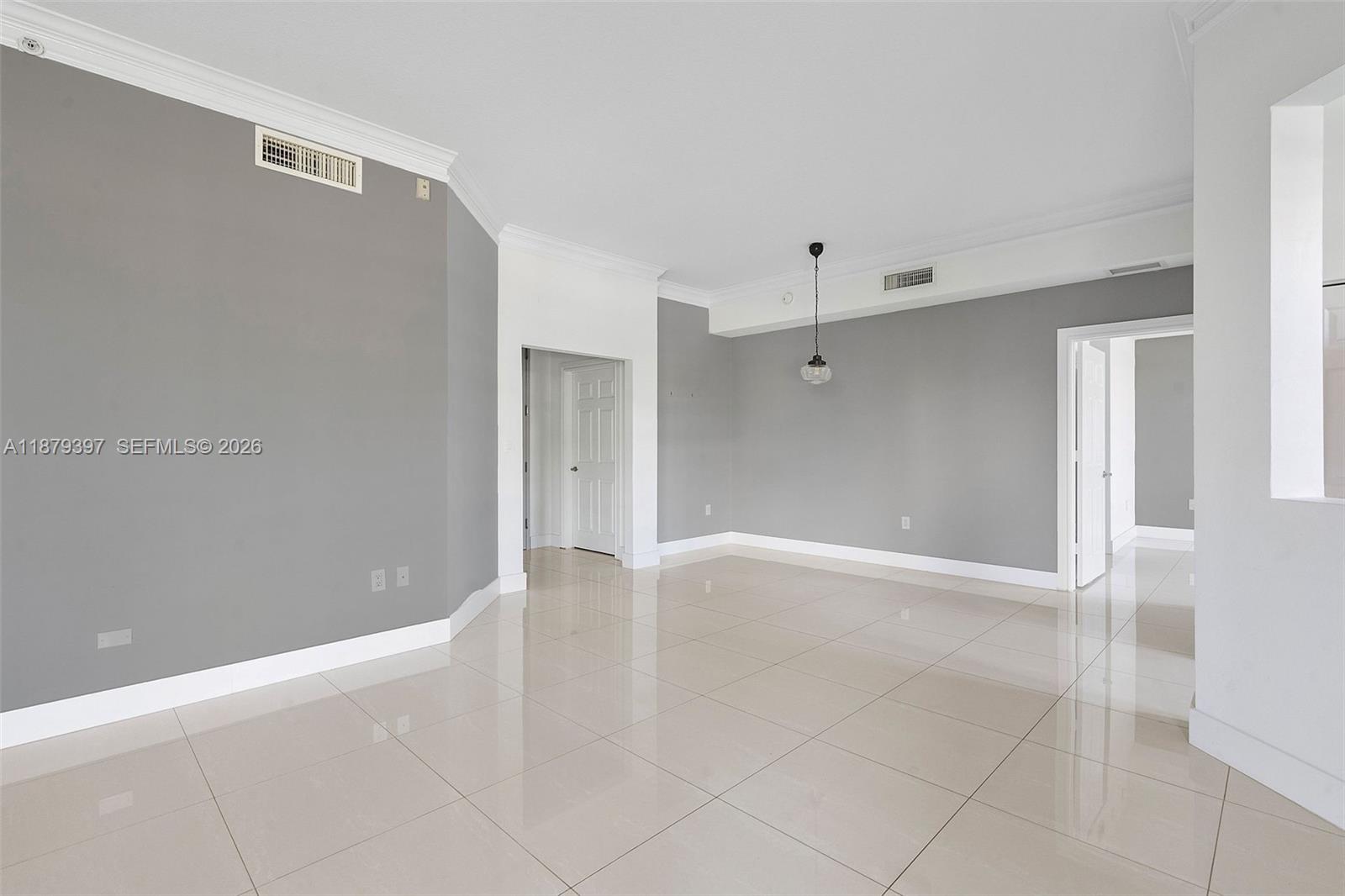 ALAQUA CONDO - Residential