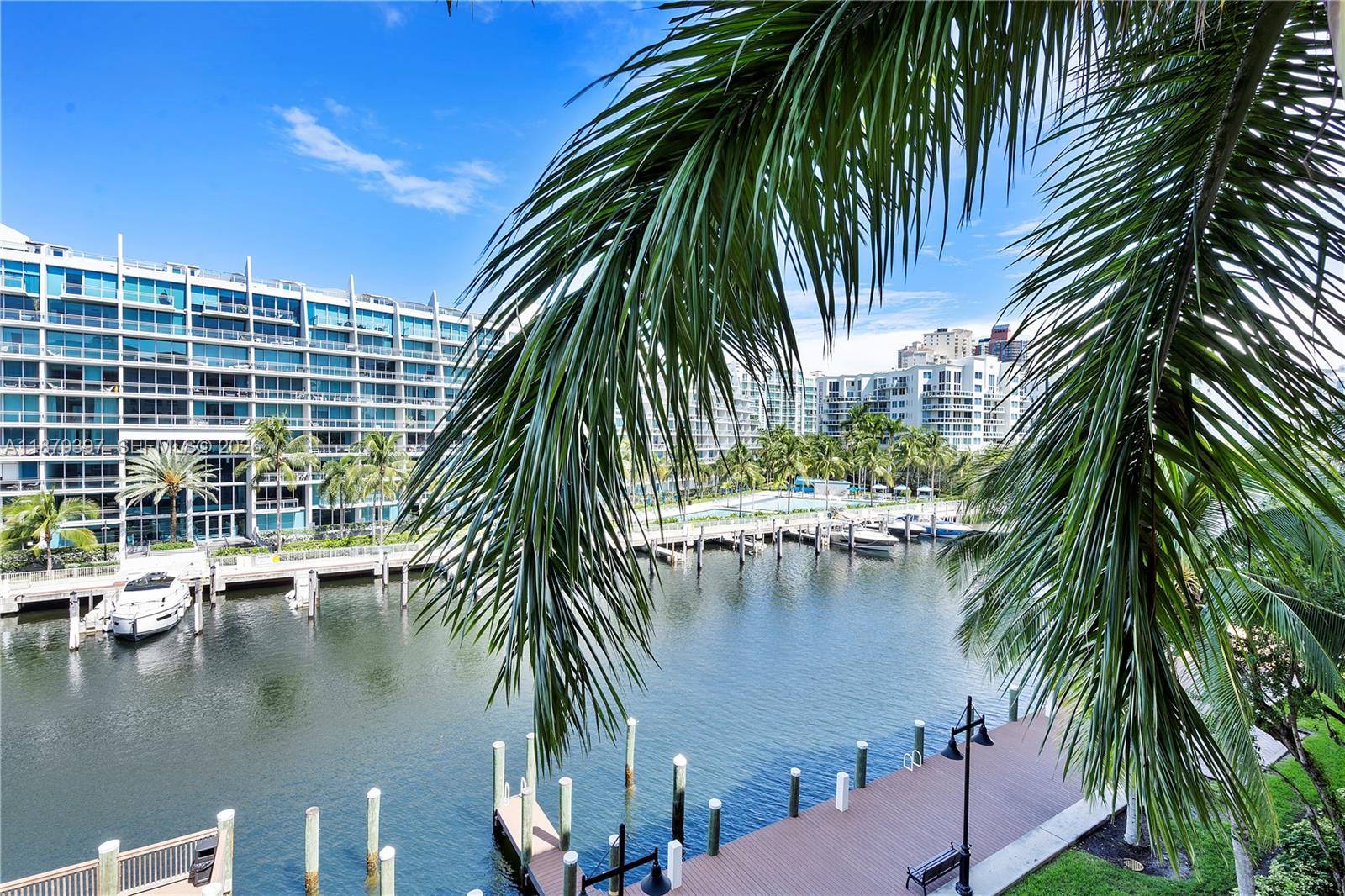 ALAQUA CONDO - Residential