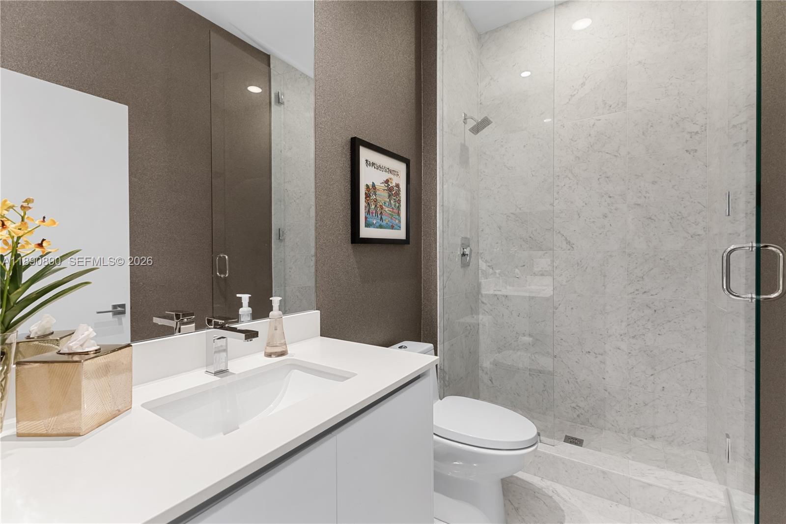 PARAISO BAY CONDO - Residential