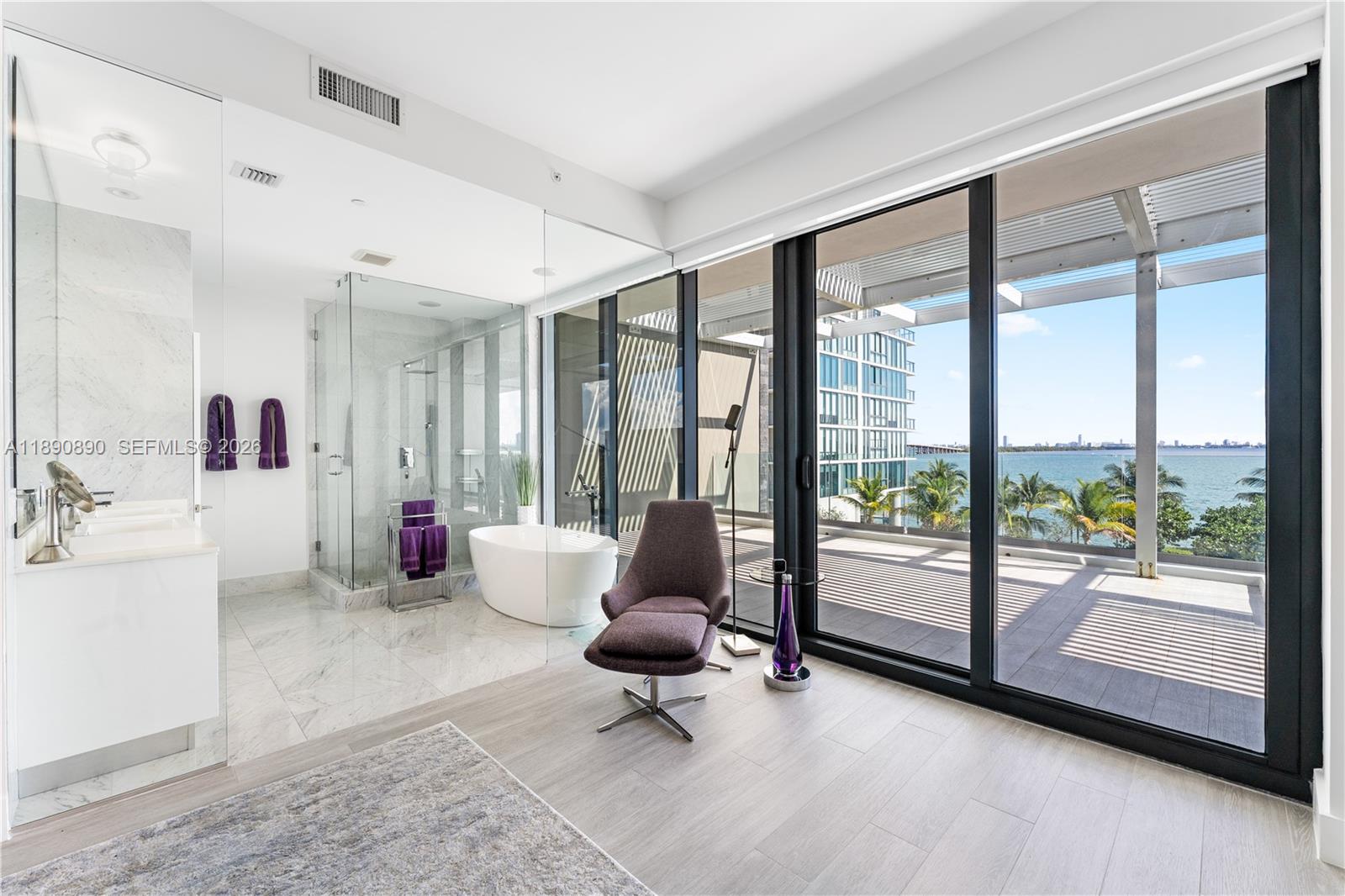 PARAISO BAY CONDO - Residential