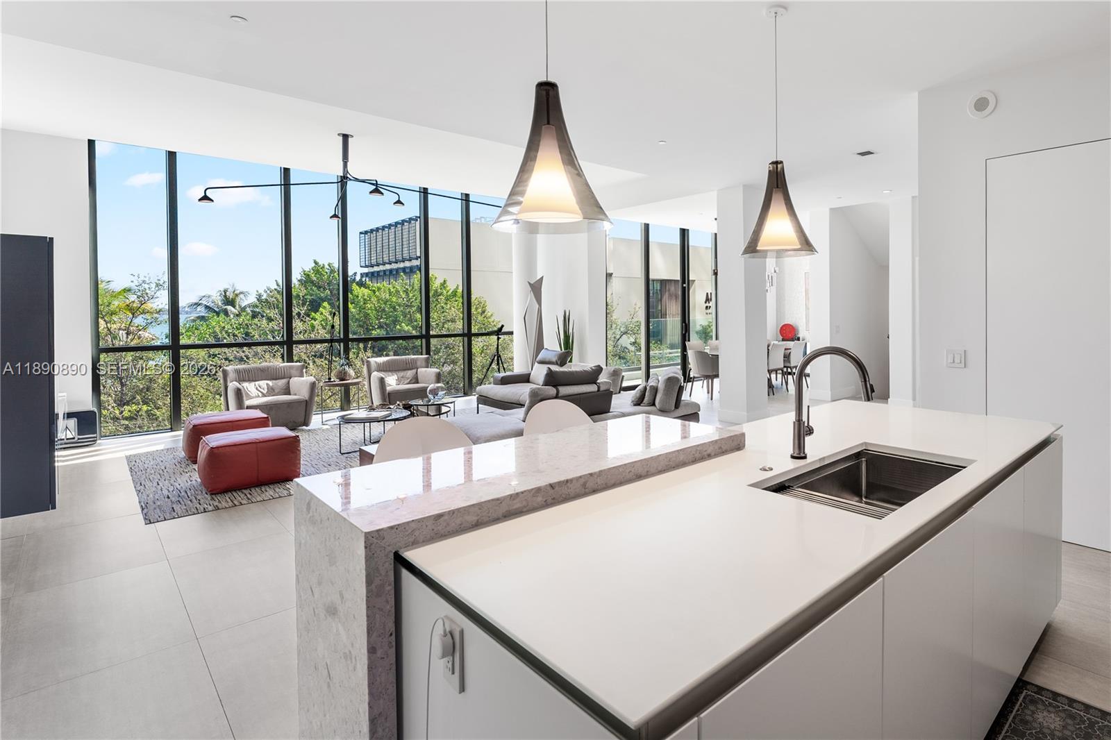 PARAISO BAY CONDO - Residential