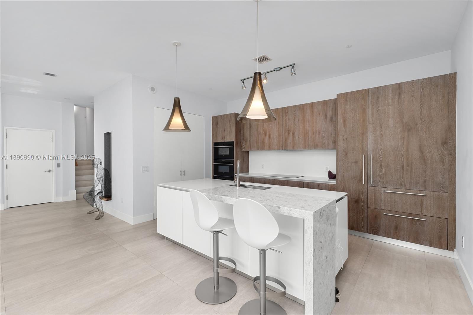 PARAISO BAY CONDO - Residential