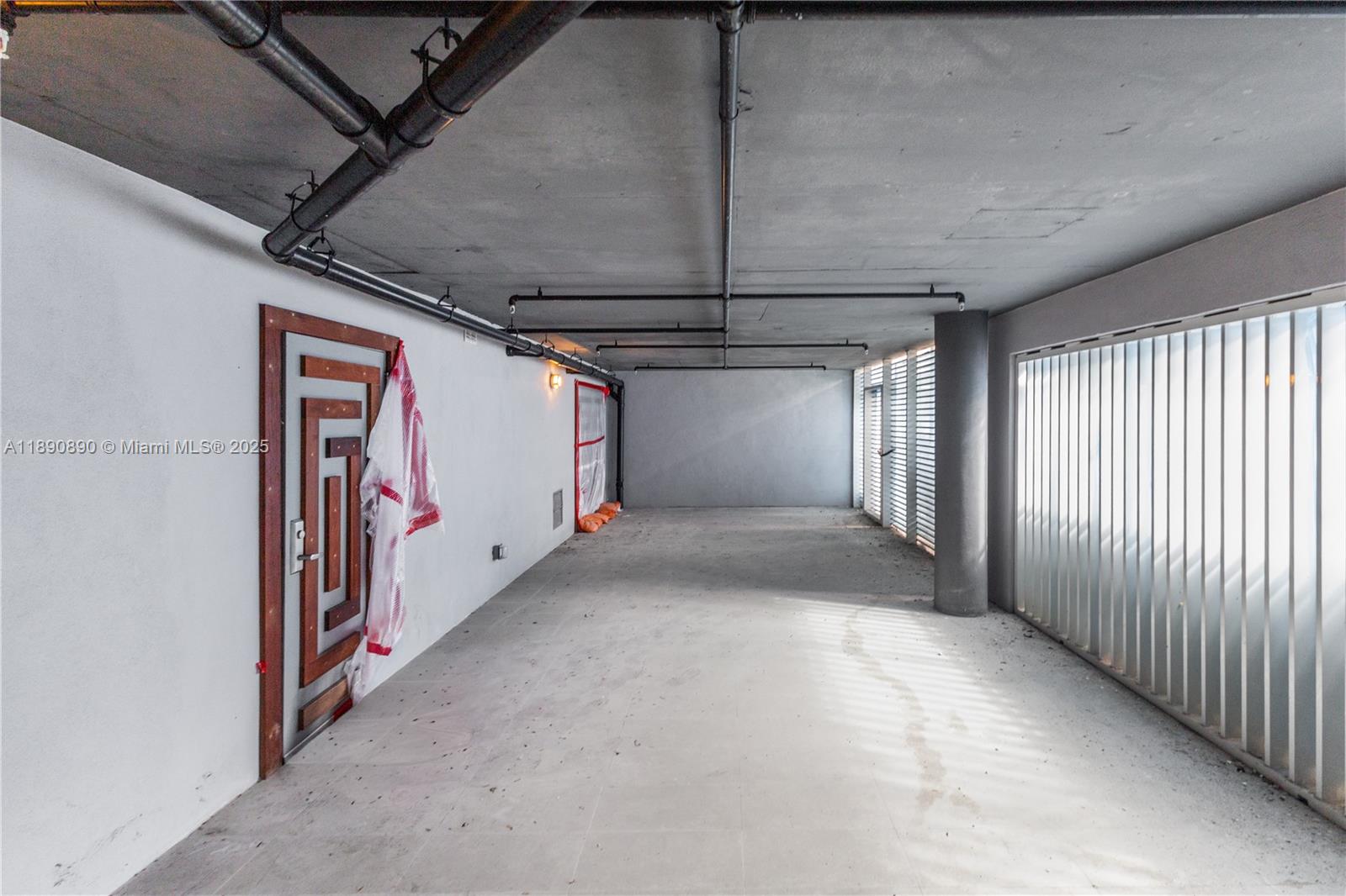 PARAISO BAY CONDO - Residential