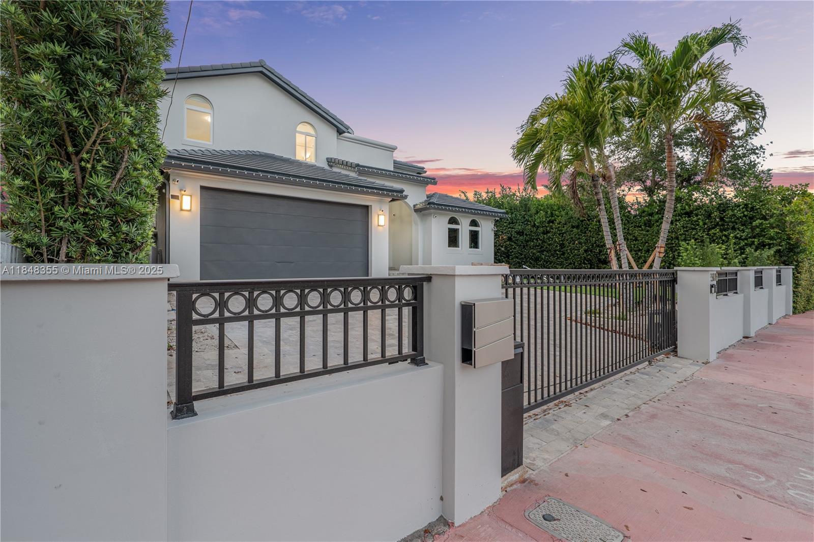 LA GORCE GOLF SUB - Residential Lease