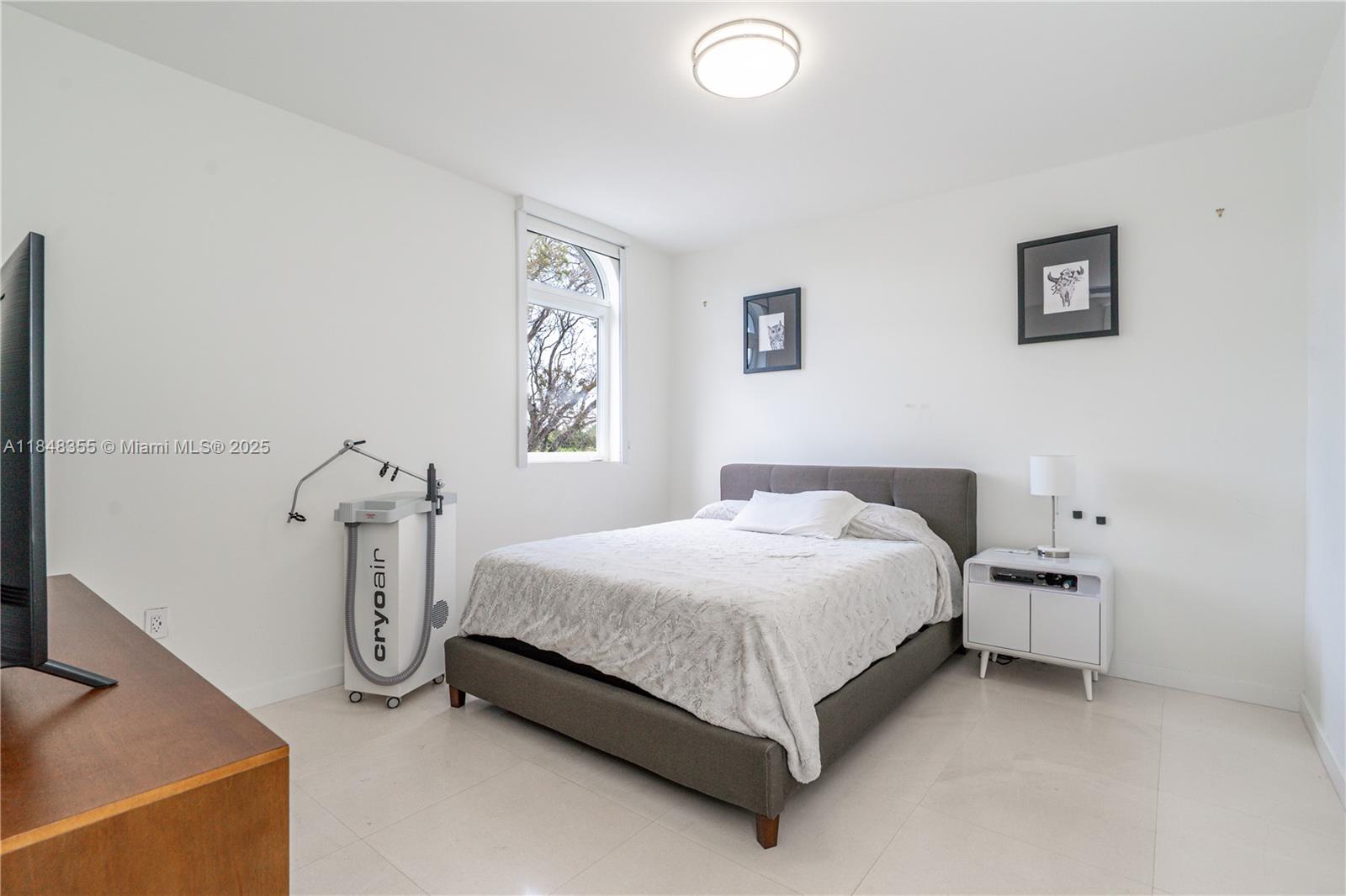 LA GORCE GOLF SUB - Residential Lease