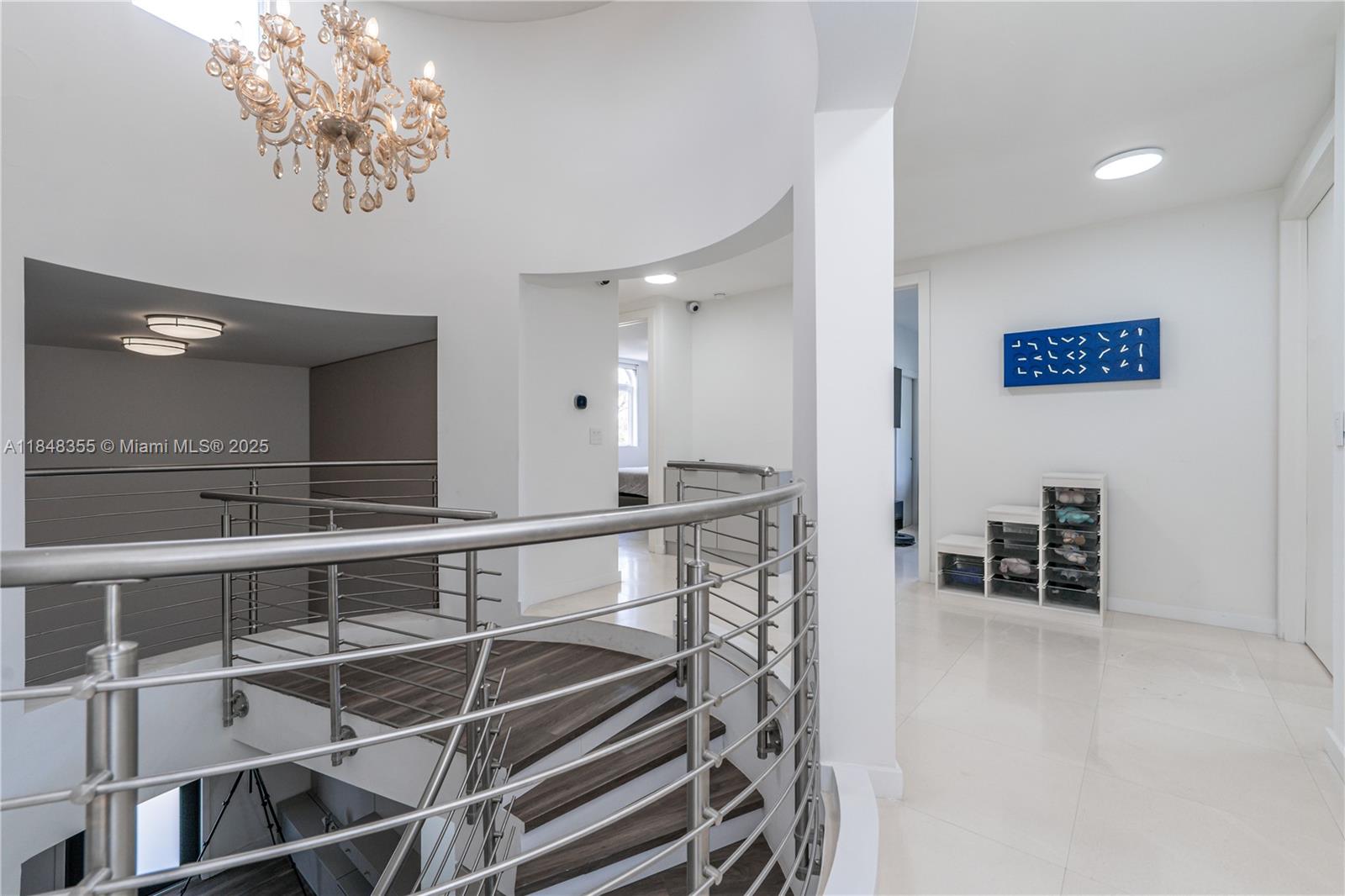 LA GORCE GOLF SUB - Residential Lease