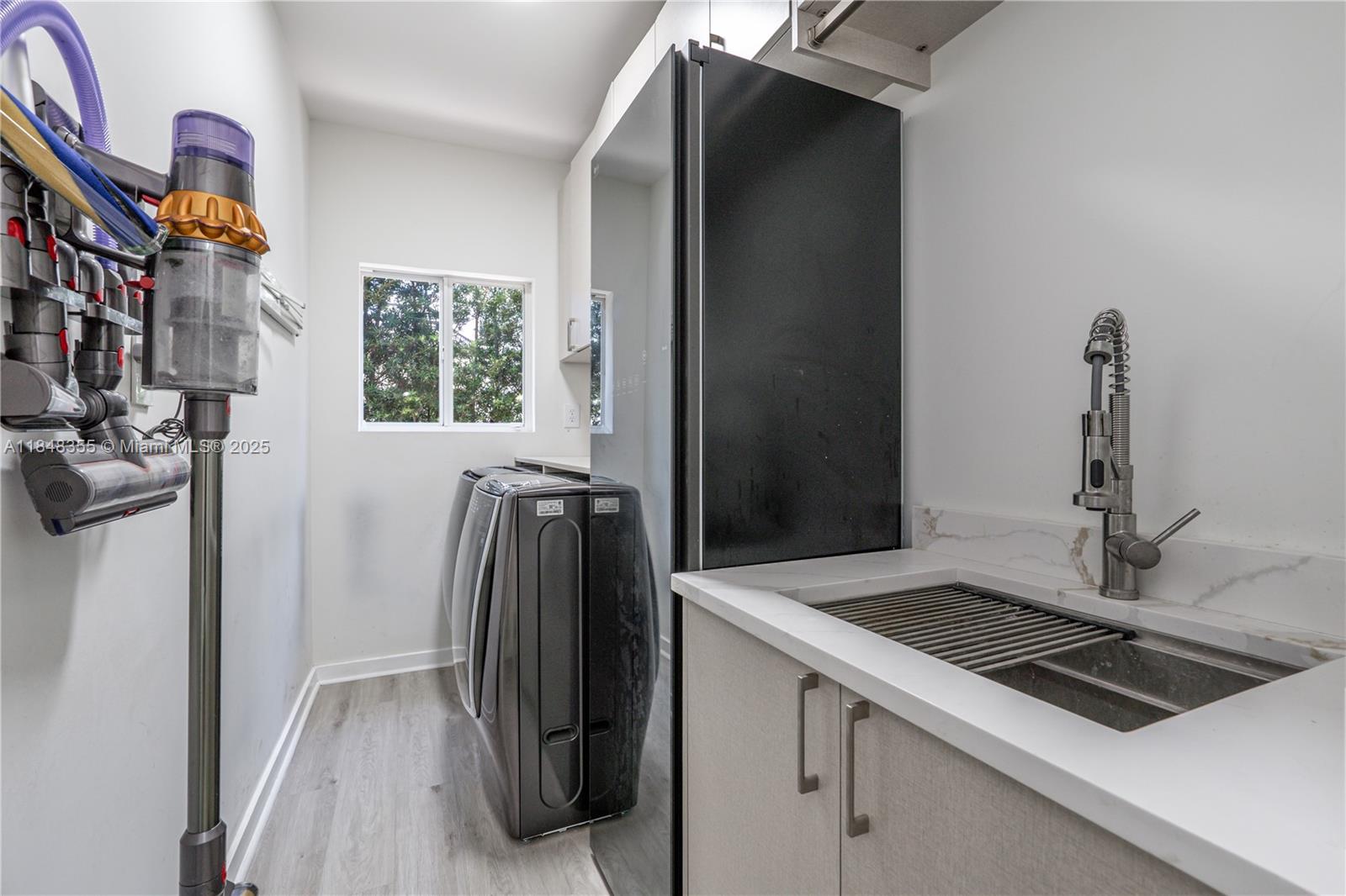 LA GORCE GOLF SUB - Residential Lease