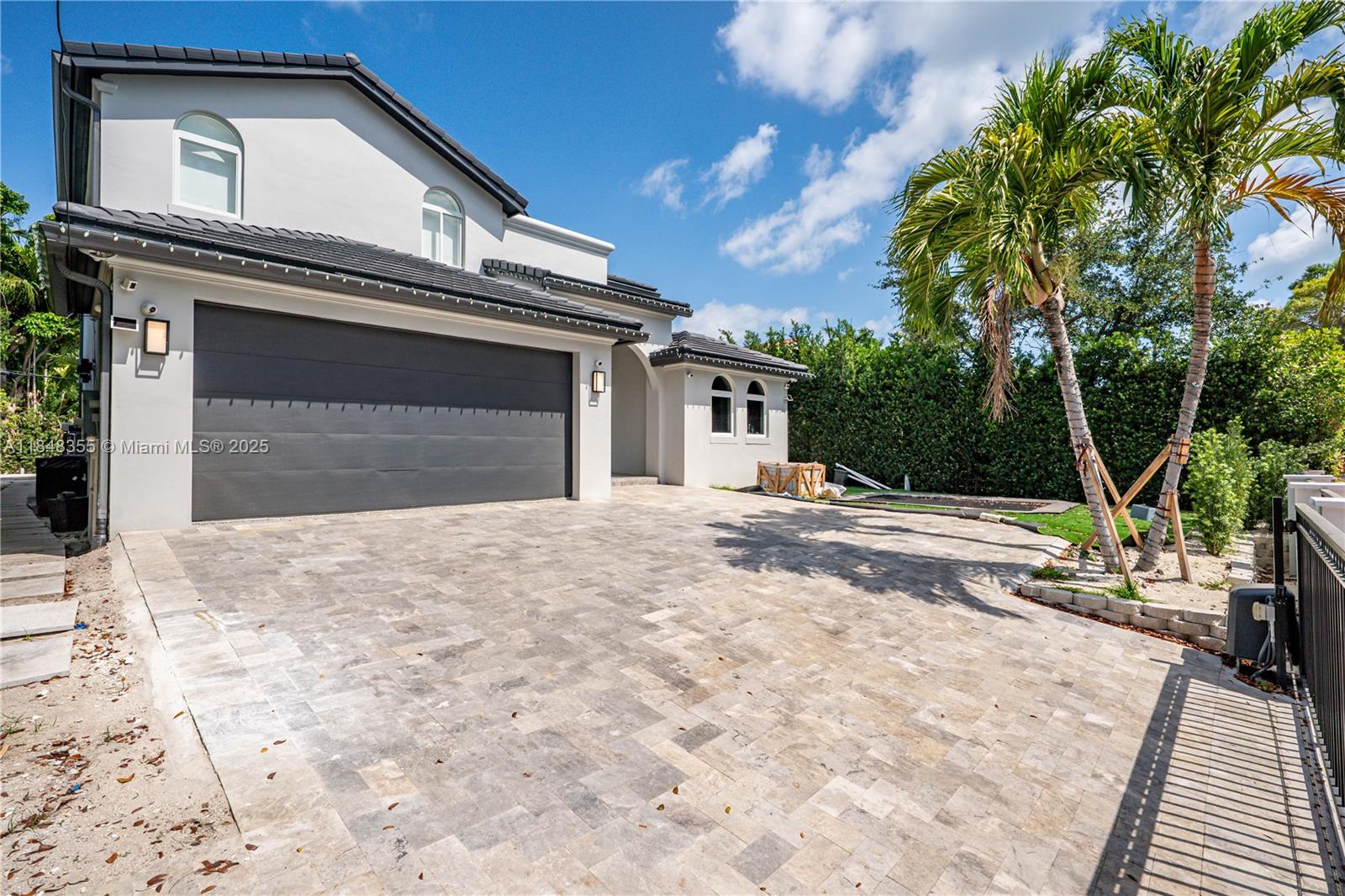 LA GORCE GOLF SUB - Residential Lease