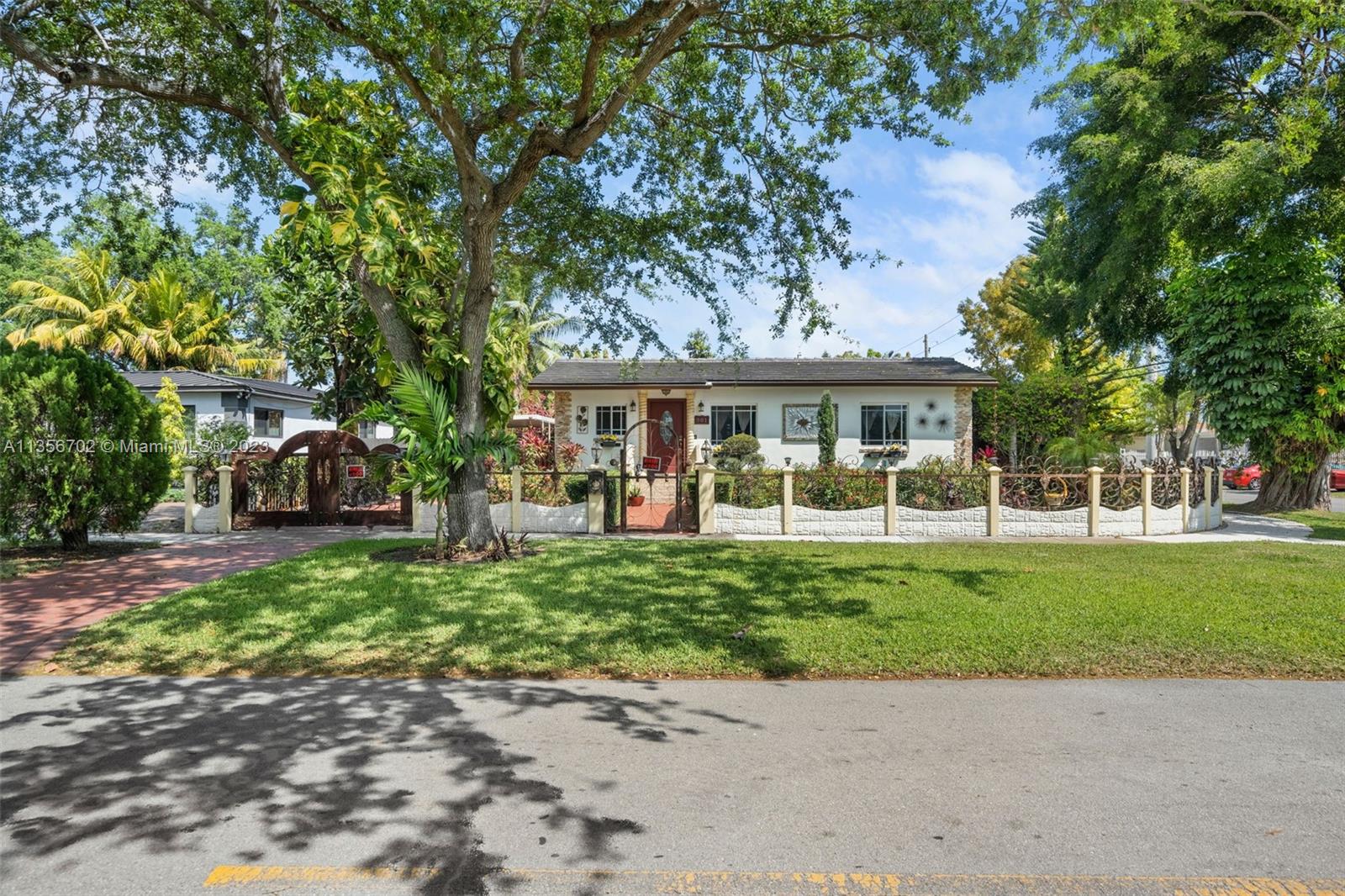 WINONA PARK - Residential