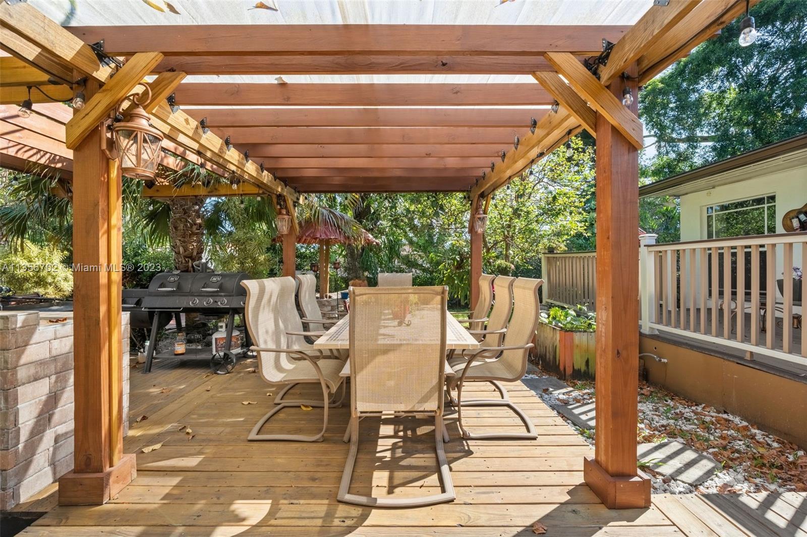 WINONA PARK - Residential