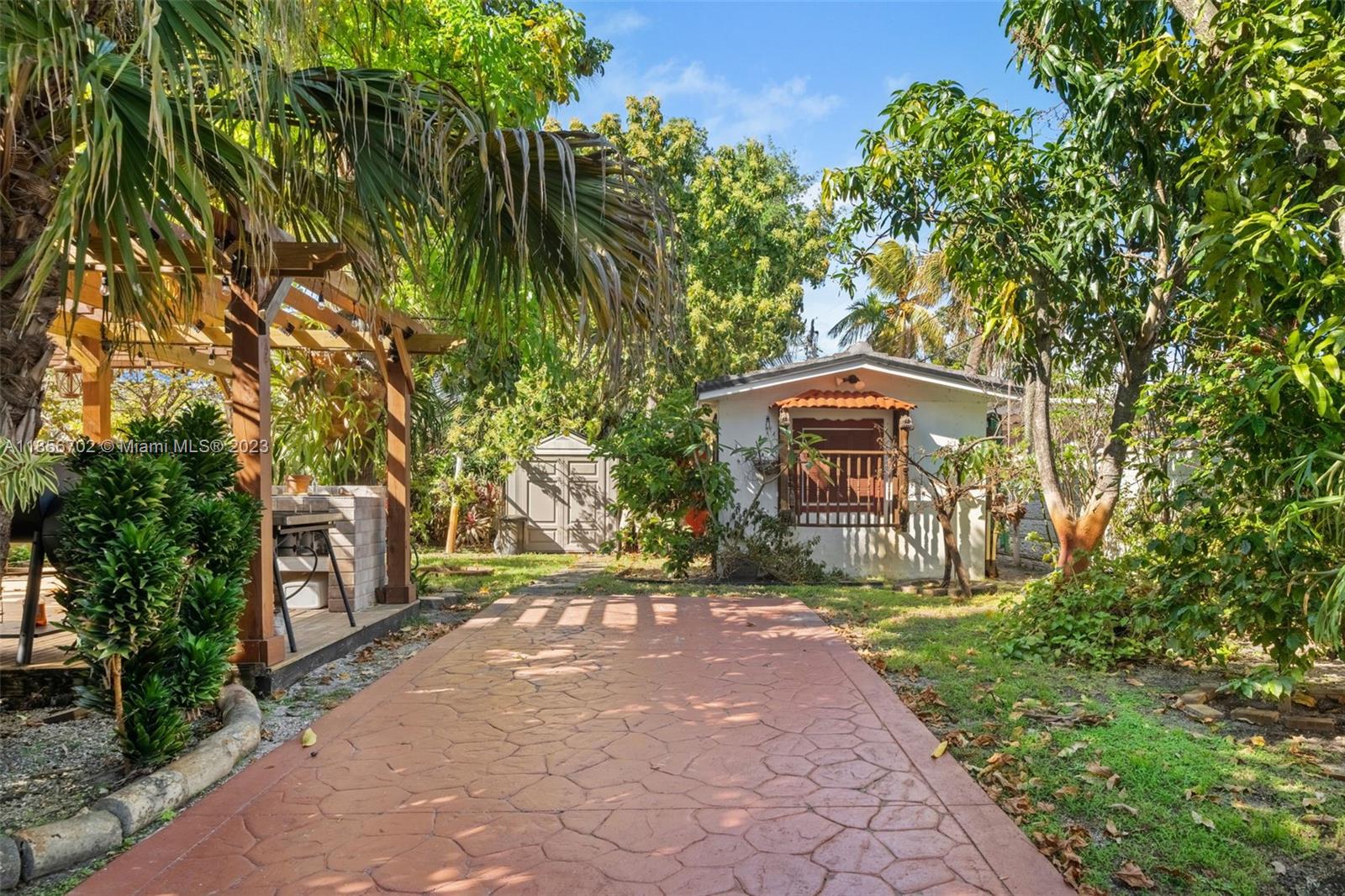 WINONA PARK - Residential