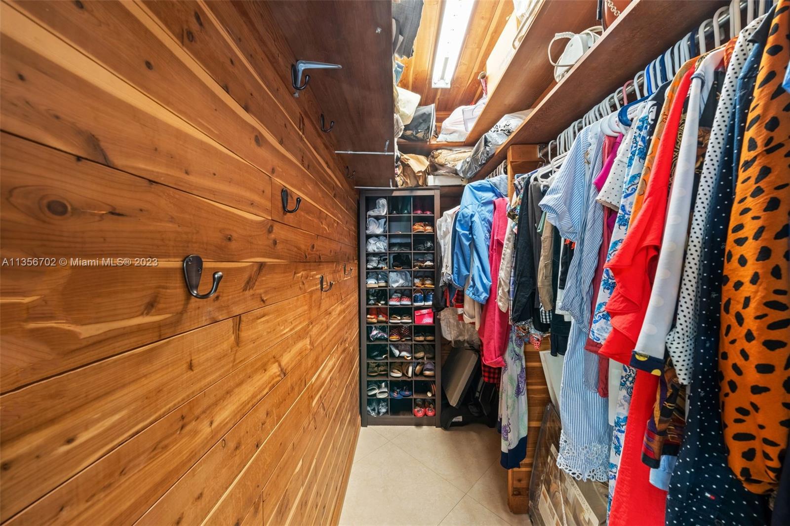 WINONA PARK - Residential