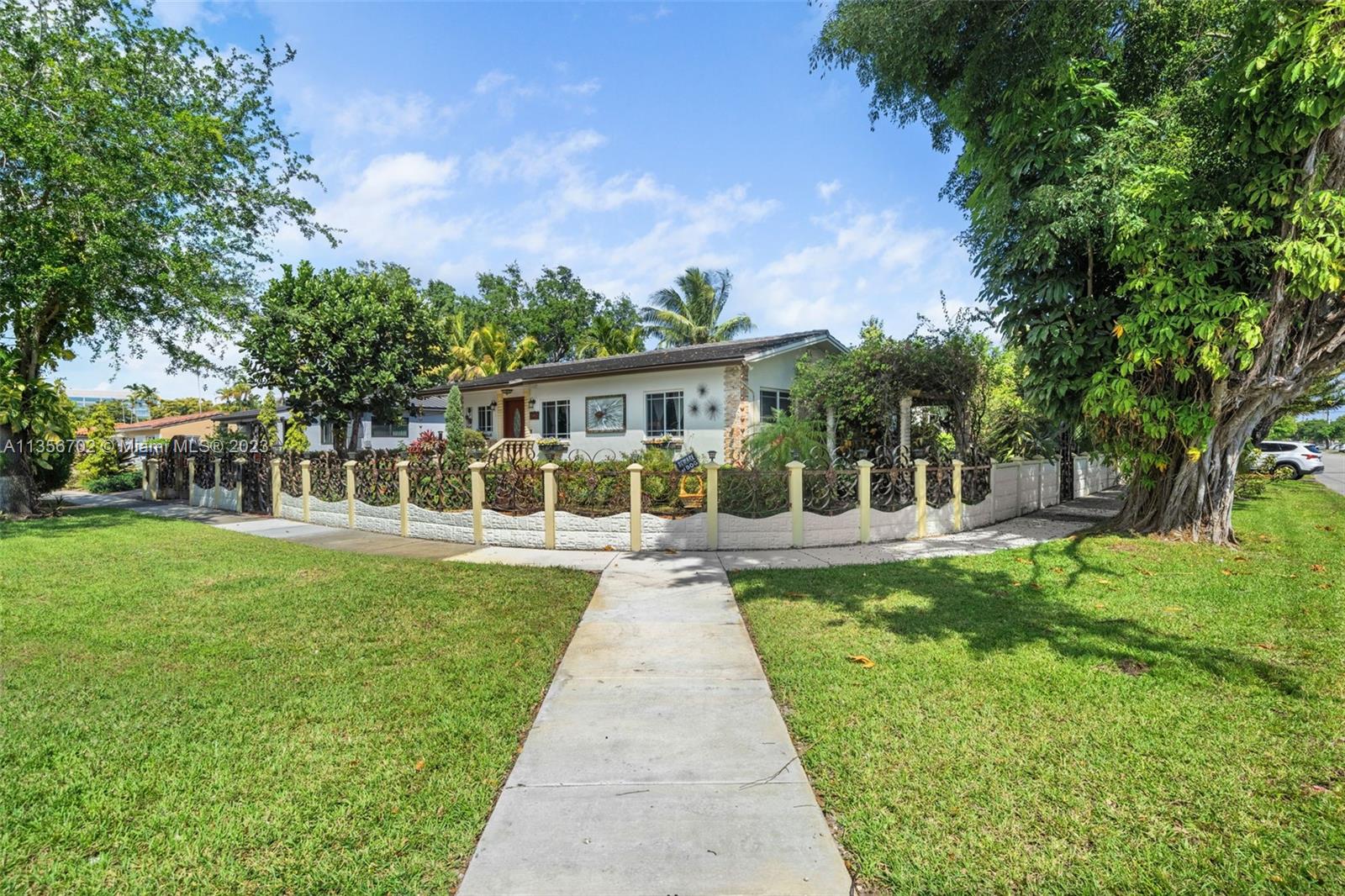 WINONA PARK - Residential