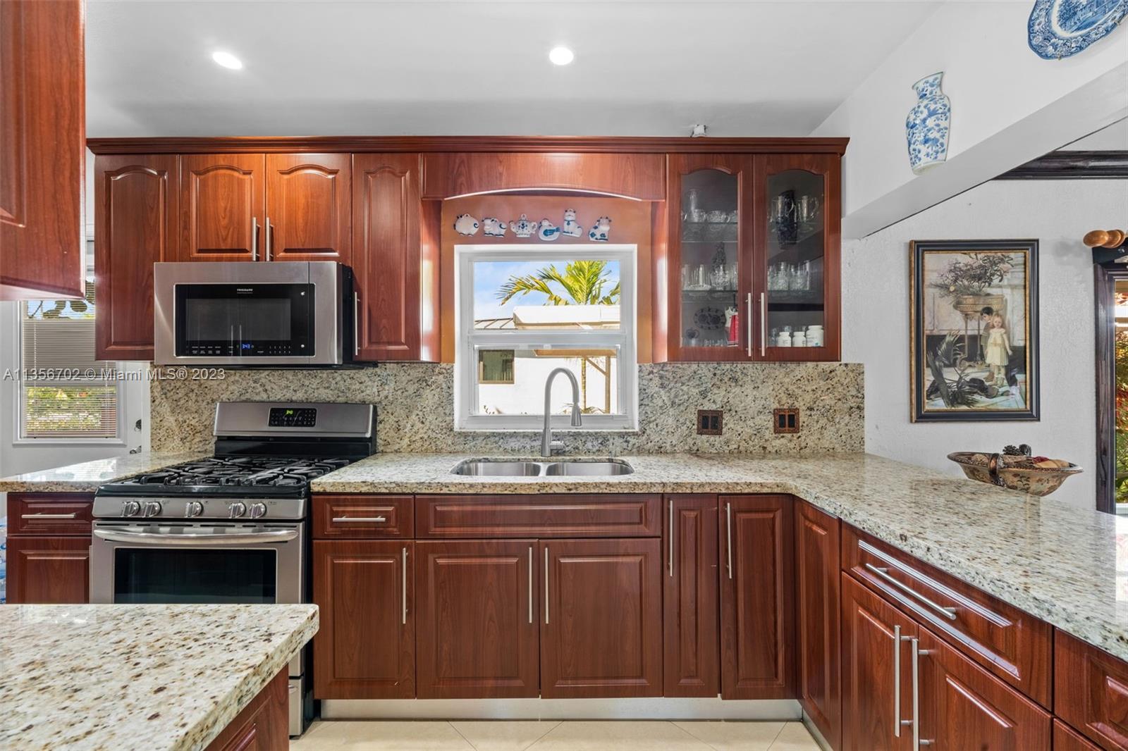 WINONA PARK - Residential