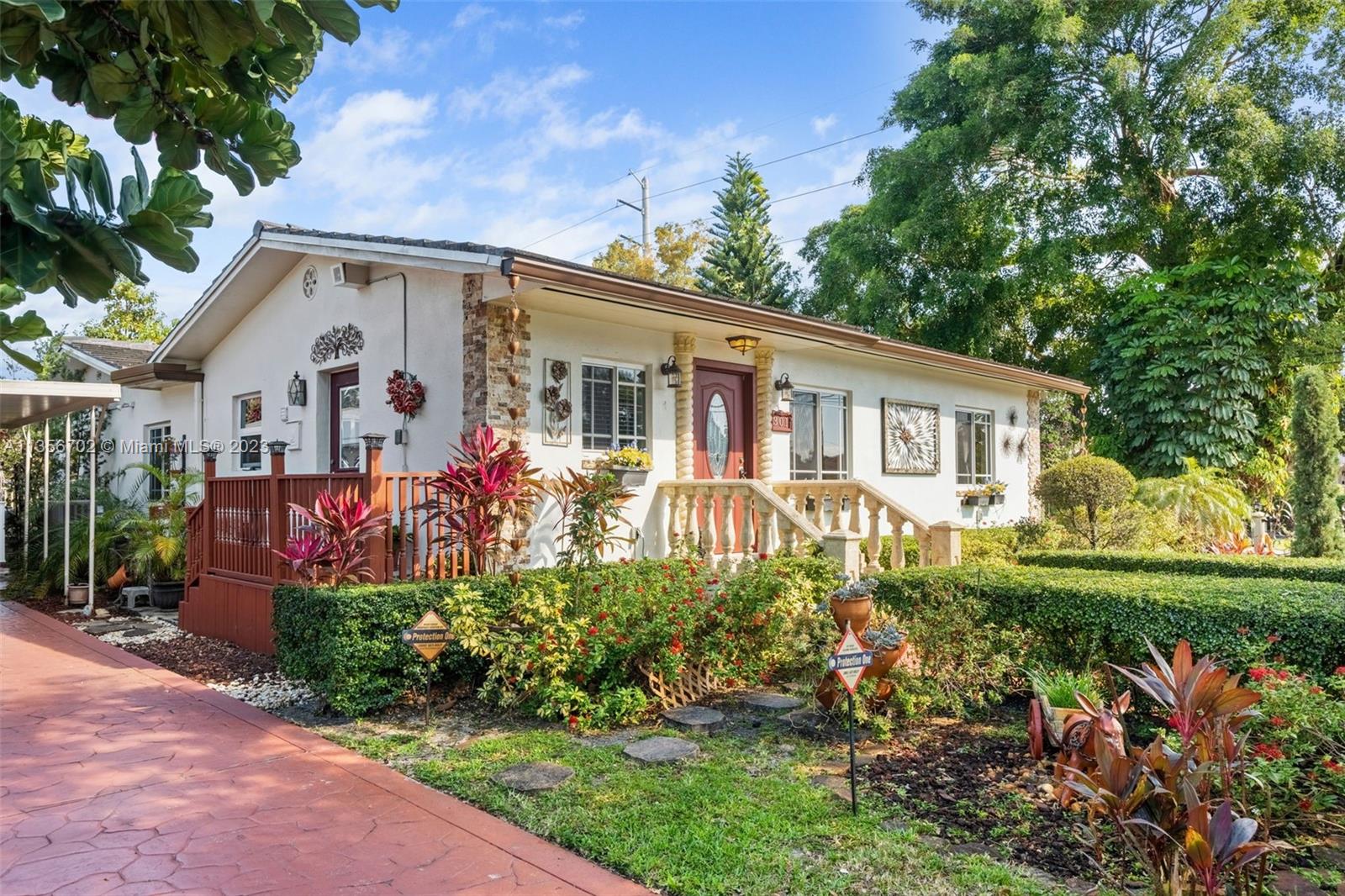 WINONA PARK - Residential