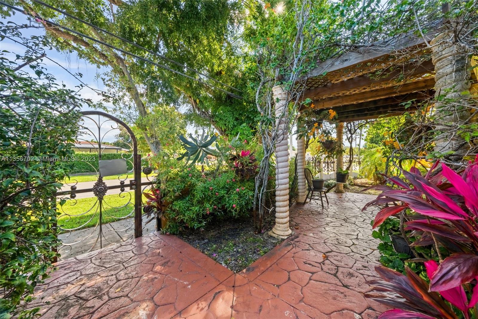 WINONA PARK - Residential